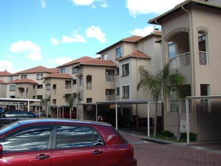 2 Bedroom Apartment in Sunninghill