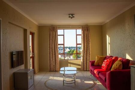 2 Bedroom Apartment in Paulshof