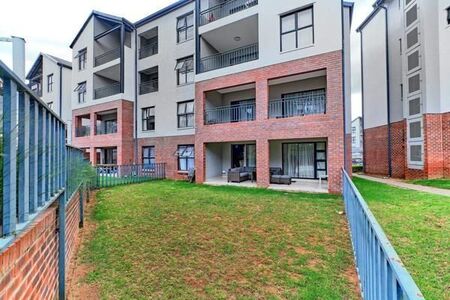 3 Bedroom Apartment in Douglasdale