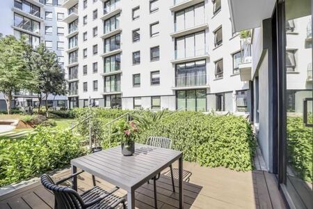 1 Bedroom Apartment in Melrose Arch