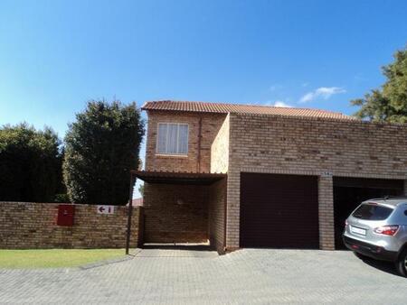 3 Bedroom Duplex in Randpark Ridge