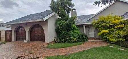 4 Bedroom House in Randpark Ridge