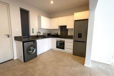 1 Bedroom Apartment in Greenside