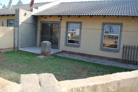 2 Bedroom Townhouse in Riversdale