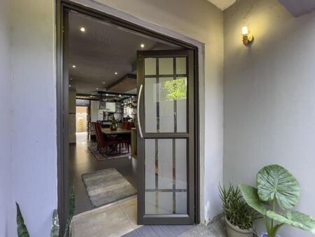 5 Bedroom House in Chloorkop