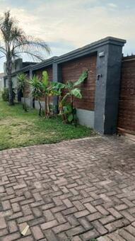 4 Bedroom House in Kempton Park West