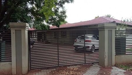 2 Bedroom House in Dawnpark