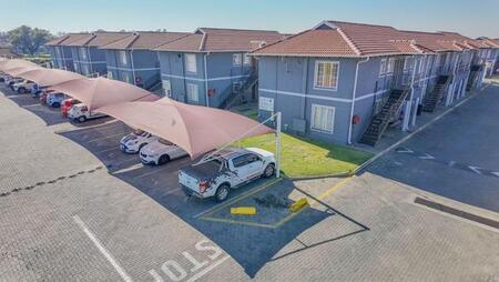 2 Bedroom Apartment in Comet