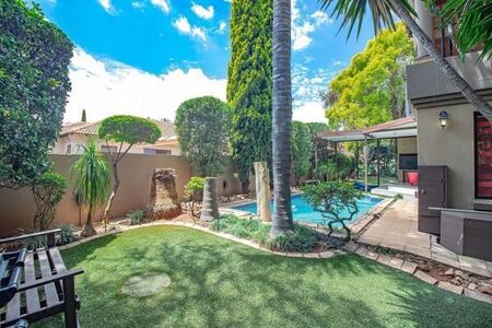 4 Bedroom House in Highveld