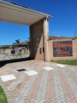 3 Bedroom Townhouse in Beverley Grove