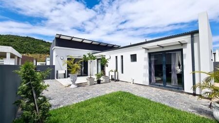 2 Bedroom Townhouse in Nahoon Valley Park