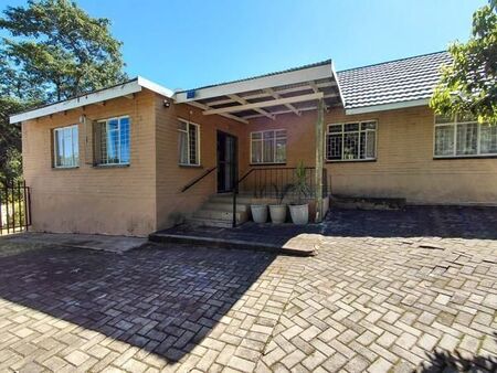 4 Bedroom House in Hazyview