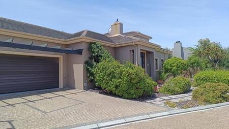 4 Bedroom House in Big Bay