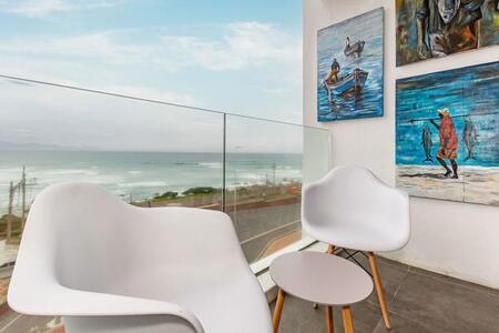 1 Bedroom Apartment in Muizenberg