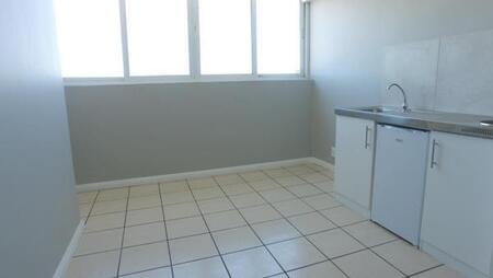 1 Bedroom Apartment in Parow Central