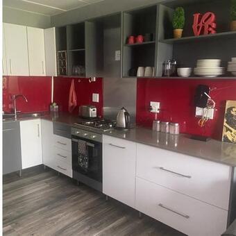 2 Bedroom Apartment in Bloubergrant