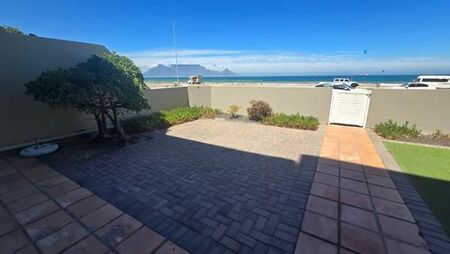 2 Bedroom Apartment in Bloubergstrand