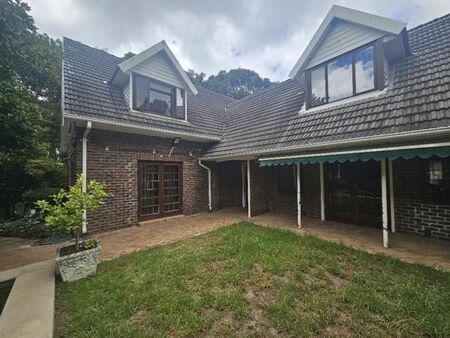 6 Bedroom House in Newlands