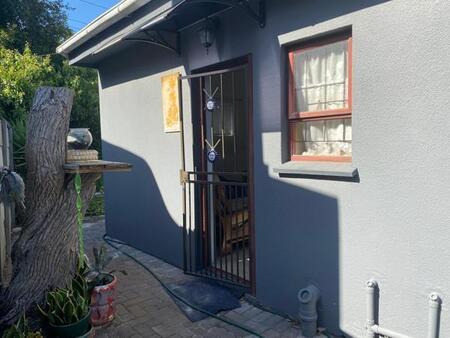 1 Bedroom Flat in Oakglen
