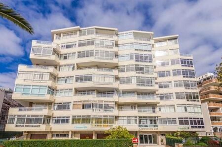1 Bedroom Apartment in Sea Point