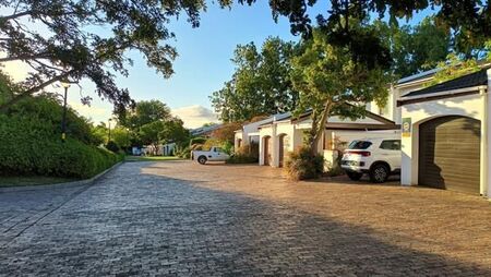 3 Bedroom Townhouse in Die Boord