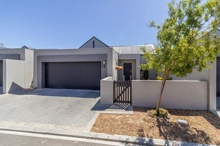 3 Bedroom House in Aan de Wijnlanden