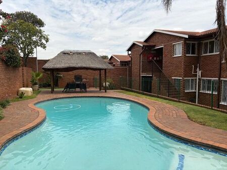2 Bedroom apartment to rent in Ferndale, Randburg