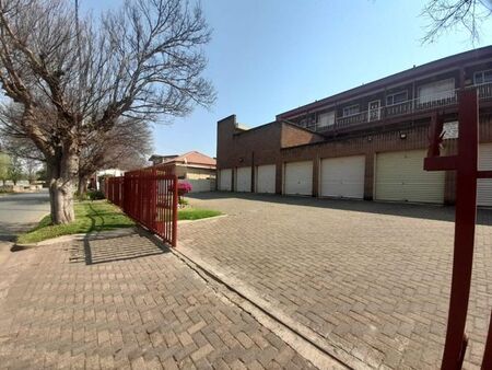 2 Bedroom apartment to rent in Florida, Roodepoort