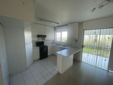 3 Bedroom townhouse - sectional to rent in South Crest, Alberton
