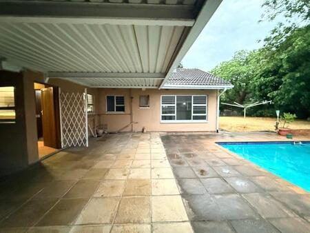 4 Bedroom House in Meer En See