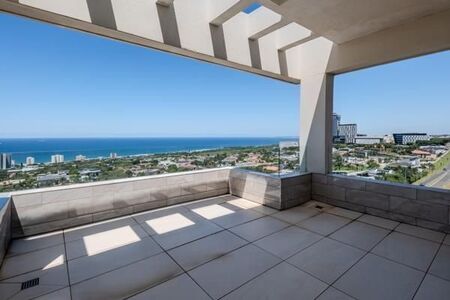 5 Bedroom Apartment in Umhlanga Ridge