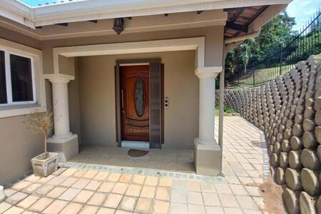 4 Bedroom House in Dawncliffe