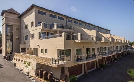 2 Bedroom Apartment in Umhlanga Rocks