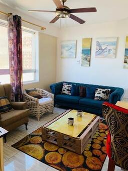 2 Bedroom Apartment in Amanzimtoti