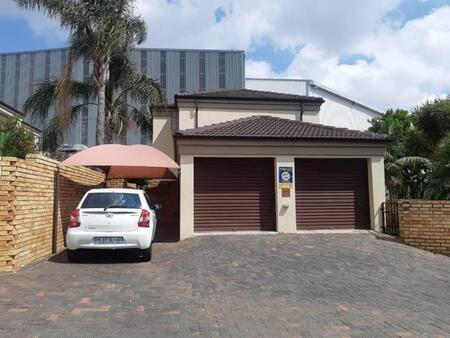 3 Bedroom Duplex in Amorosa