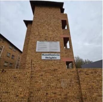 1 Bedroom Apartment in Randfontein Central
