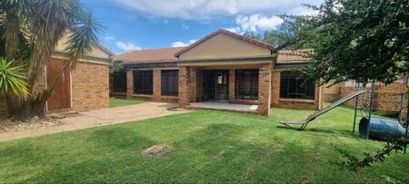 4 Bedroom Simplex in Equestria