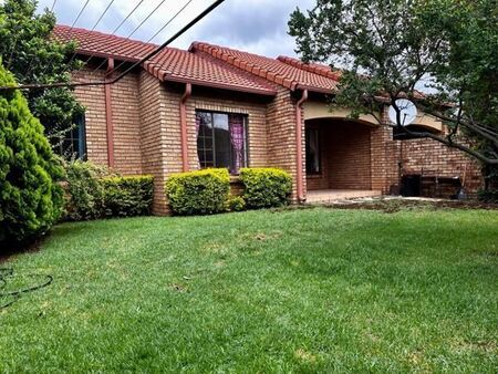 2 Bedroom Townhouse in Equestria