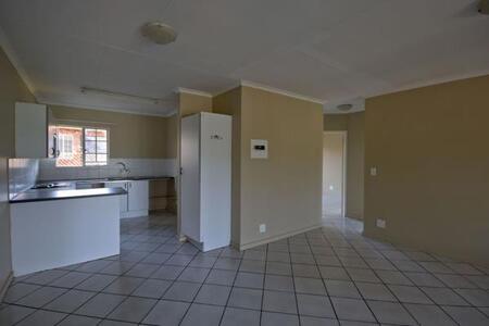 2 Bedroom Apartment in Faerie Glen