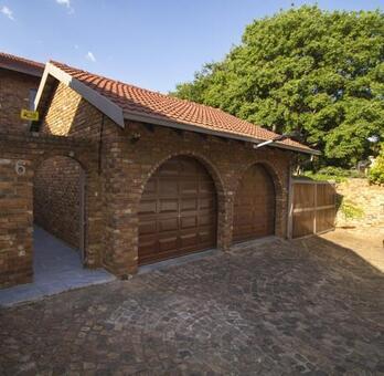 3 Bedroom House in Monument Park