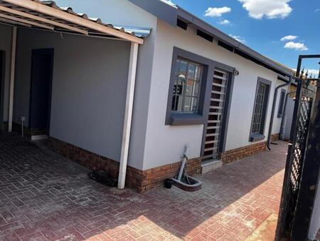 3 Bedroom House in Chantelle