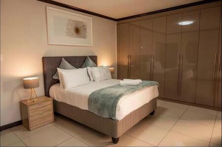 2 Bedroom Apartment in Fourways