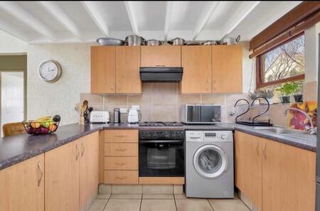 2 Bedroom Apartment in Sunninghill