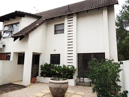 3 Bedroom Townhouse in Bryanston