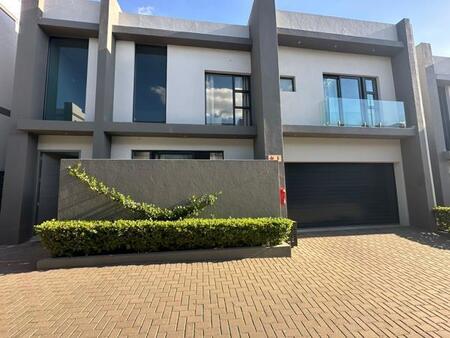4 Bedroom Cluster in Houghton Estate