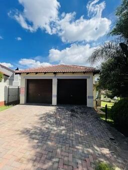 3 Bedroom Cluster in Bloubosrand