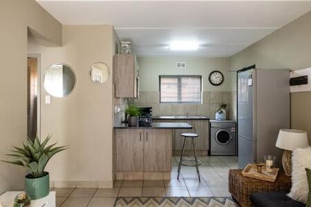2 Bedroom Apartment in Rosettenville