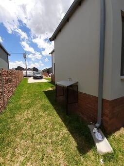 2 Bedroom House in South Hills