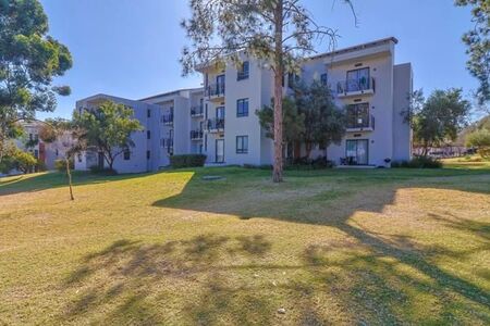 2 Bedroom Apartment in Jackal Creek Golf Estate