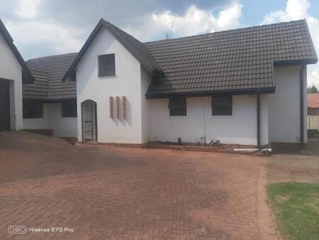 3 Bedroom House in Meredale